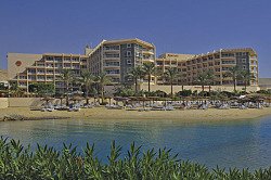 Day-Beach-Exterior-.jpg